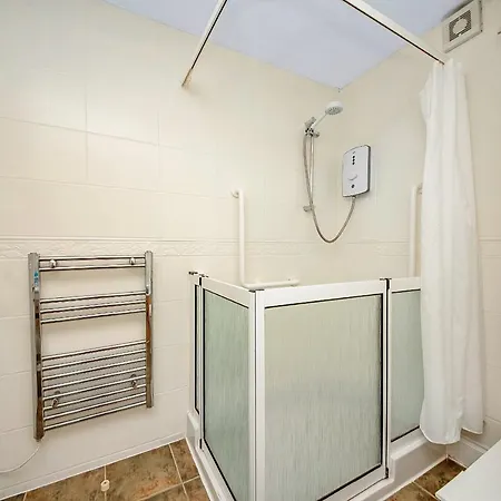 Finest Retreats - Kilburn Hall * 서스크